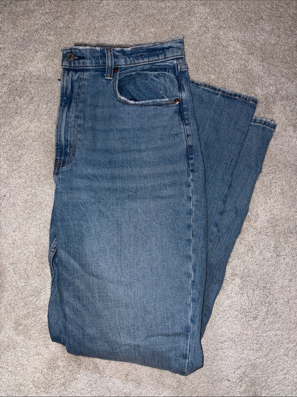 Abercrombie & Fitch Women’s 90s Slim Straight Ultra High Rise LONGS